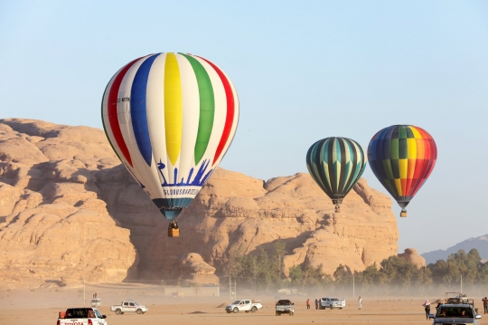 Melihat Festival Balon Udara di Yordania