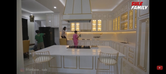 Biaya Renovasi Hingga Rp500 Juta, Ini Potret Dapur Baru Sule & Nathalie yang Mewah