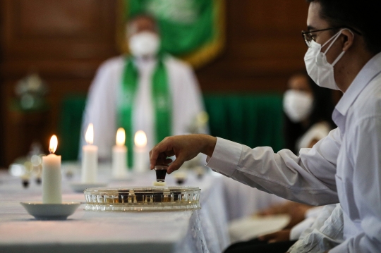 Suasana Ibadah Perjamuan Kudus Tatap Muka Perdana di GPIB Effatha