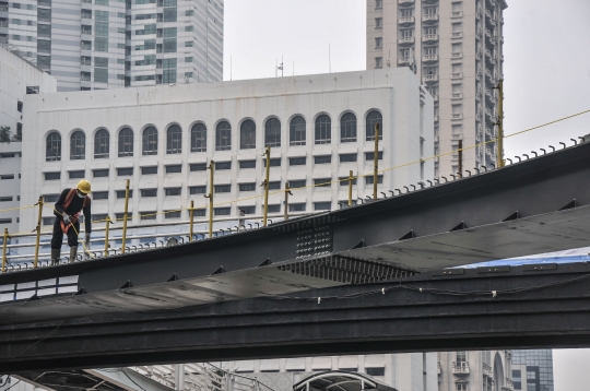 Pembangunan Jembatan Penyeberangan Khusus Sepeda Terus Dikebut