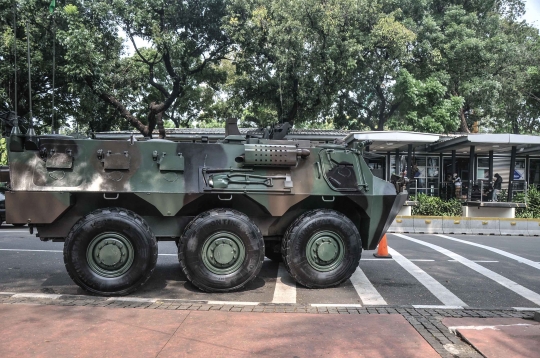 112 Alutsista Meriahkan HUT ke-76 TNI di Depan Istana