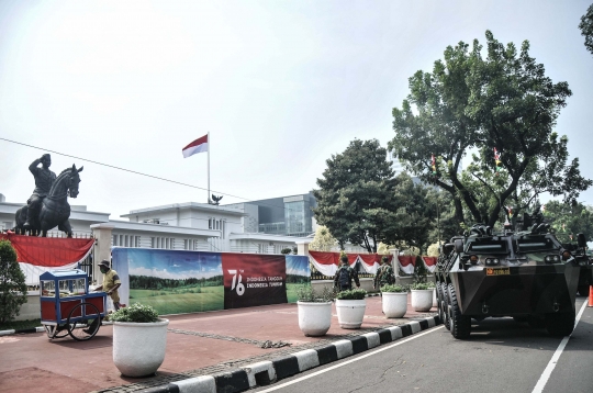 112 Alutsista Meriahkan HUT ke-76 TNI di Depan Istana