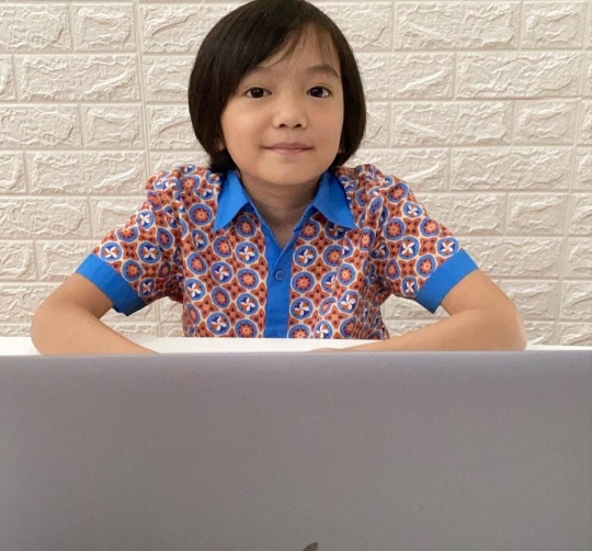 Ganteng dan Pernah Dapat Rekor MURI, Ini 5 Potret Sagara Omar Nagata Anak Anji