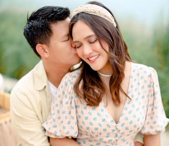 Heboh Diisukan Cerai, Intip Kembali 5 Potret Romantis Shandy Aulia dan David