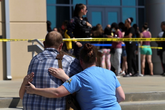 Suasana Mencekam Usai Penembakan di Sekolah Texas