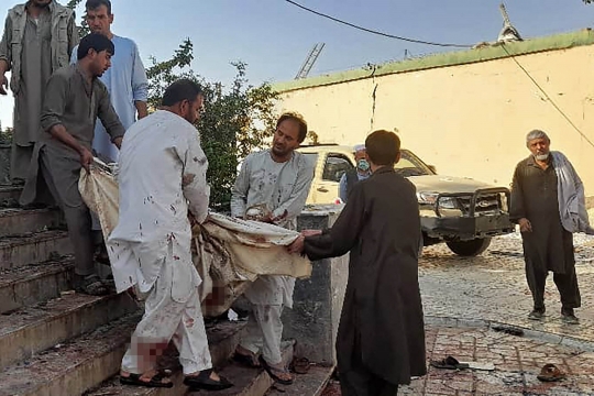 Kondisi Masjid Syiah di Afghanistan Diserang Bom Saat Salat Jumat