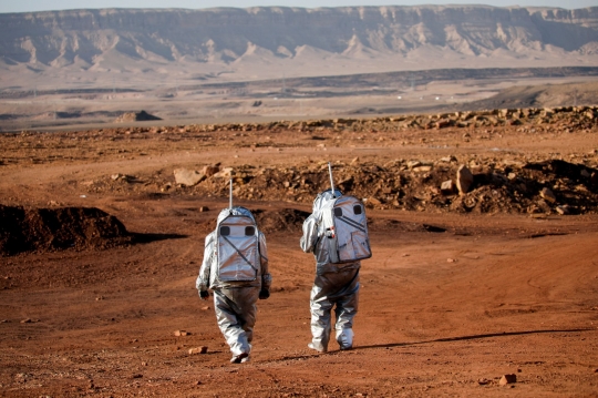 Ilmuwan Austria dan Israel Simulasi Bertahan Hidup di Mars