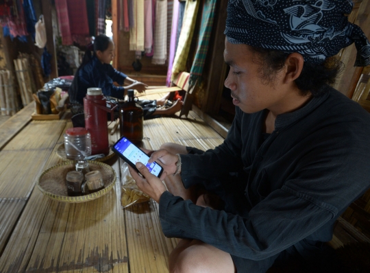 Melihat Pembayaran Transaksi Digital di Baduy