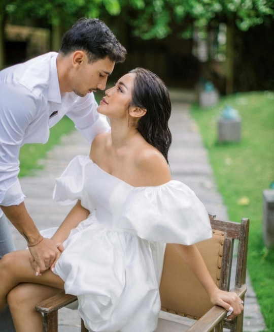 Menikah Hari Ini, Intip 5 Potret Prewedding Jessica Iskandar dan Vincent Verhaag