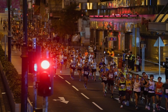 Melihat Keseruan Hong Kong Marathon 2021