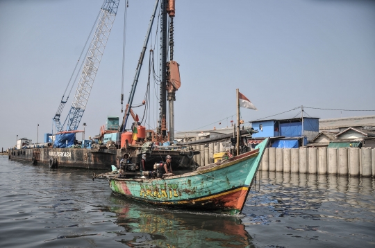 Pembangunan Tanggul Pantai Jakarta