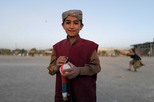 Permainan Kriket di Afghanistan Terus Menggeliat