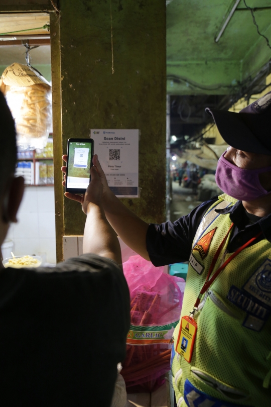 Masuk Pasar Tradisional di Tangerang Kini Gunakan PeduliLindungi