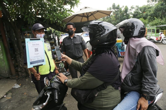 Masuk Pasar Tradisional di Tangerang Kini Gunakan PeduliLindungi