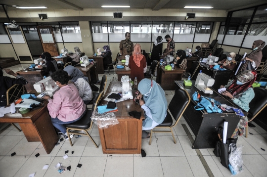 Pelatihan Kerajinan Tangan dari Kain Perca