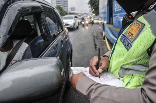 Pemberlakuan Sanksi Tilang Bagi Pelanggar Ganjil Genap