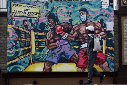 Mural Kritik Polisi Hiasi Dinding Lapangan Bhayangkara Mabes Polri