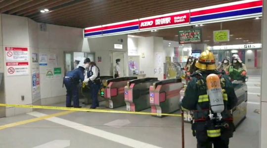 Kekacauan Stasiun Kereta Tokyo Usai Teror Pria Berkostum Joker