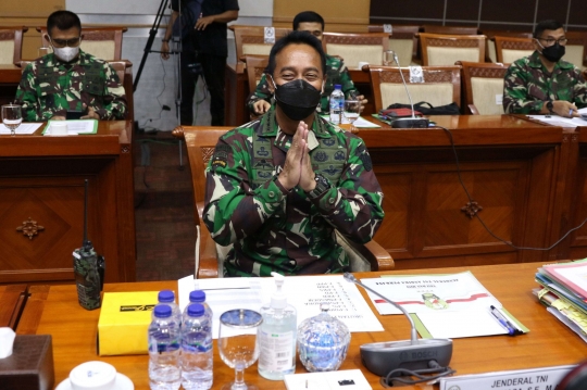 Senyum Andika Perkasa Jalani Fit and Proper Calon Panglima TNI di DPR RI