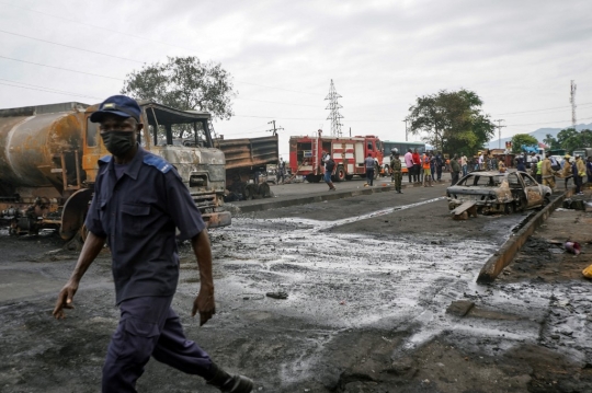 99 Orang Tewas Akibat Truk Tangki BBM Meledak di Sierra Leone