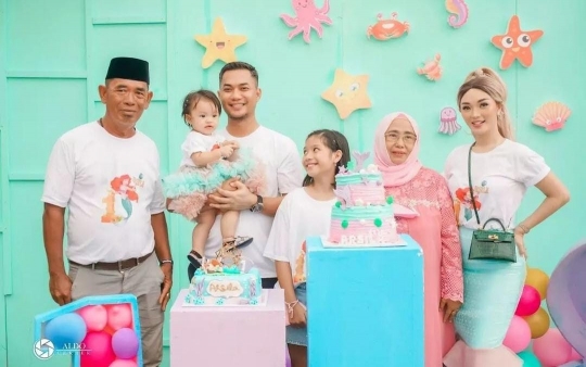 Potret Keseruan Ultah Anak Zaskia Gotik, Netizen Salfok ke Pesona Sang Biduan