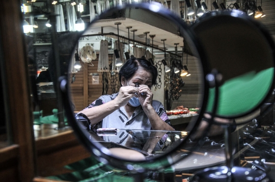 Daya Beli Berlian Merosot