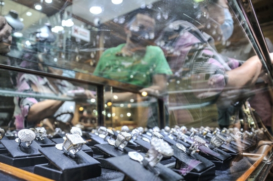 Daya Beli Berlian Merosot