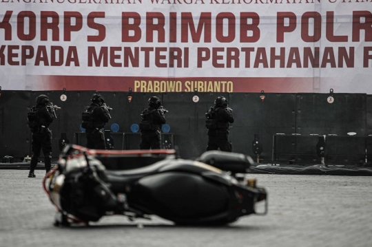 Atraksi Pasukan Brimob Polri Saat Peringati HUT ke-76