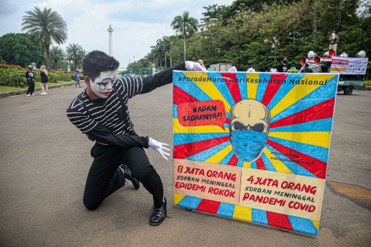 Aksi Parade Mural Bahaya Rokok