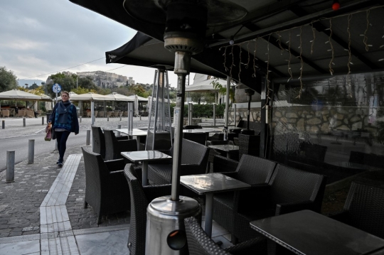 Protes Aturan Covid-19, Restoran hingga Kafe di Yunani Mogok Berjualan