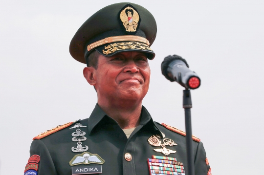 Salam Komando Jenderal Andika dan Marsekal Hadi dalam Sertijab Panglima TNI