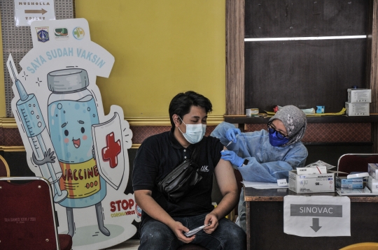 Vaksinasi Dosis Kedua di Indonesia Capai 41,45 Persen