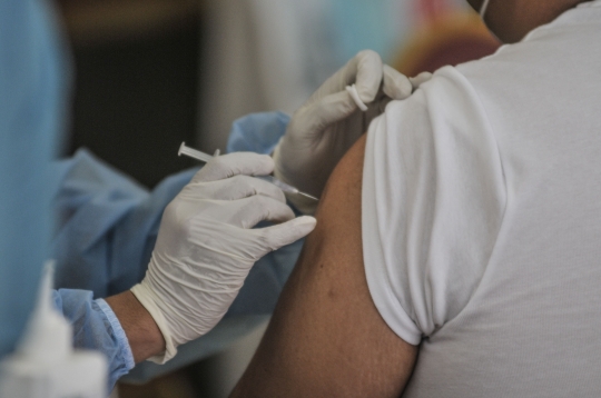 Vaksinasi Dosis Kedua di Indonesia Capai 41,45 Persen