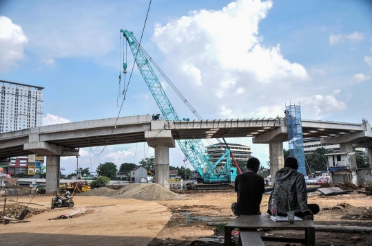 Proyek Jalan Tol Becakayu Terus Dikebut