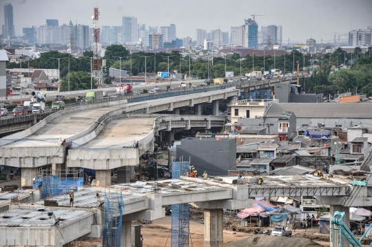 Proyek Jalan Tol Becakayu Terus Dikebut