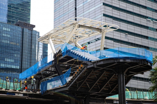 Progres Revitalisasi JPO Sudirman
