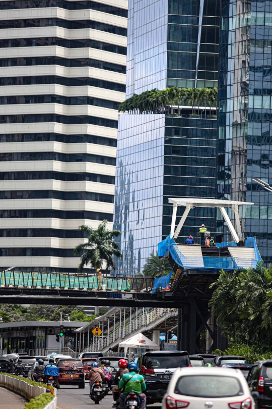 Progres Revitalisasi JPO Sudirman