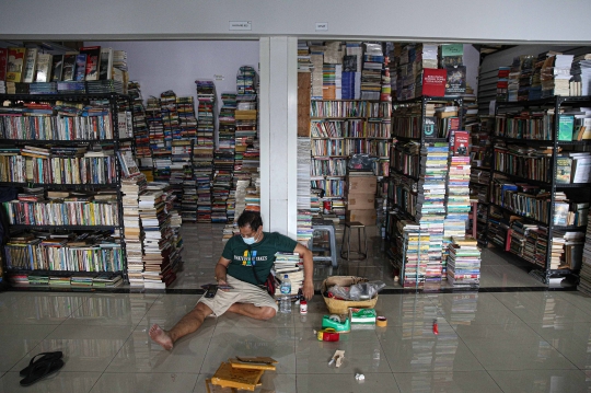 Pasar Buku Kenari Sepi Akibat Pandemi