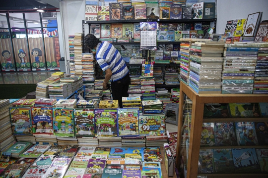 Pasar Buku Kenari Sepi Akibat Pandemi