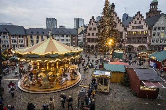 Semarak Pasar Natal Jerman di Tengah Lonjakan Covid-19