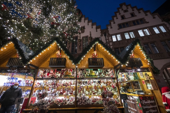 Semarak Pasar Natal Jerman di Tengah Lonjakan Covid-19