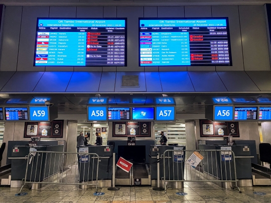 Suasana Bandara Afrika Selatan Seusai Kemunculan Varian Covid-19 Omicron