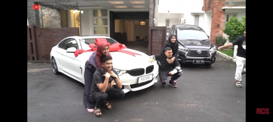 Ria Ricis & Teuku Ryan Nangis Dapat Hadiah Mobil Mewah dari Juragan HP Putra Siregar