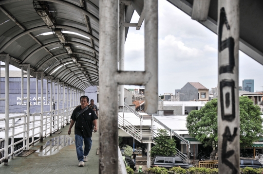 JPO Tak Terawat Ancam Keselamatan Pejalan Kaki