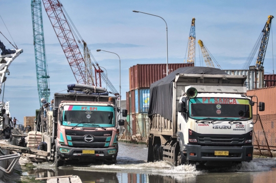 Banjir Rob Berkepanjangan di Pelabuhan Sunda Kelapa