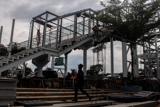 Progres JPO RPTRA Kalijodo yang Ramah Disabilitas