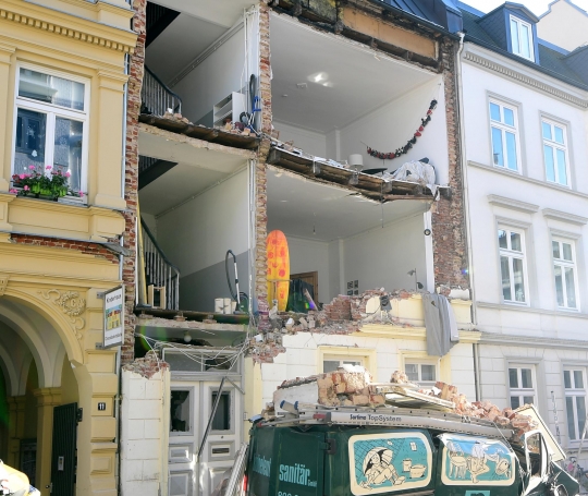 Ledakan Hancurkan Apartemen di Jerman