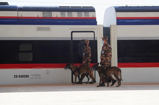 Peresmian Proyek Kereta Cepat Laos-China Senilai Rp86,4 Triliun