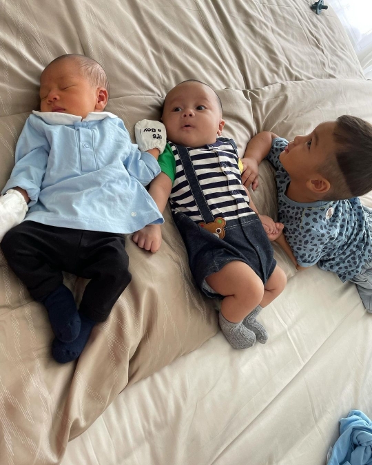 Potret Kebersamaan Rayyanza, Kenzo dan Kiano, Lucu dan Gemas Banget