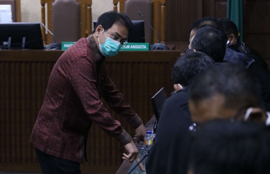 Eks Wakil Ketua DPR Azis Syamsuddin Jalani Sidang Perdana Kasus Suap